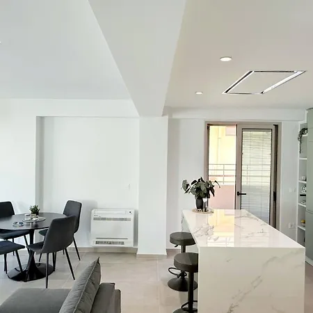 Azure Loft - 3min Walk To Beach, 10min To Old Town * Ханья