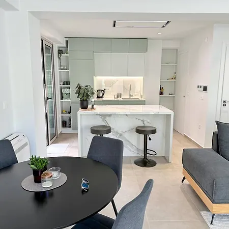 Azure Loft - 3min Walk To Beach, 10min To Old Town Апартаменты Ханья